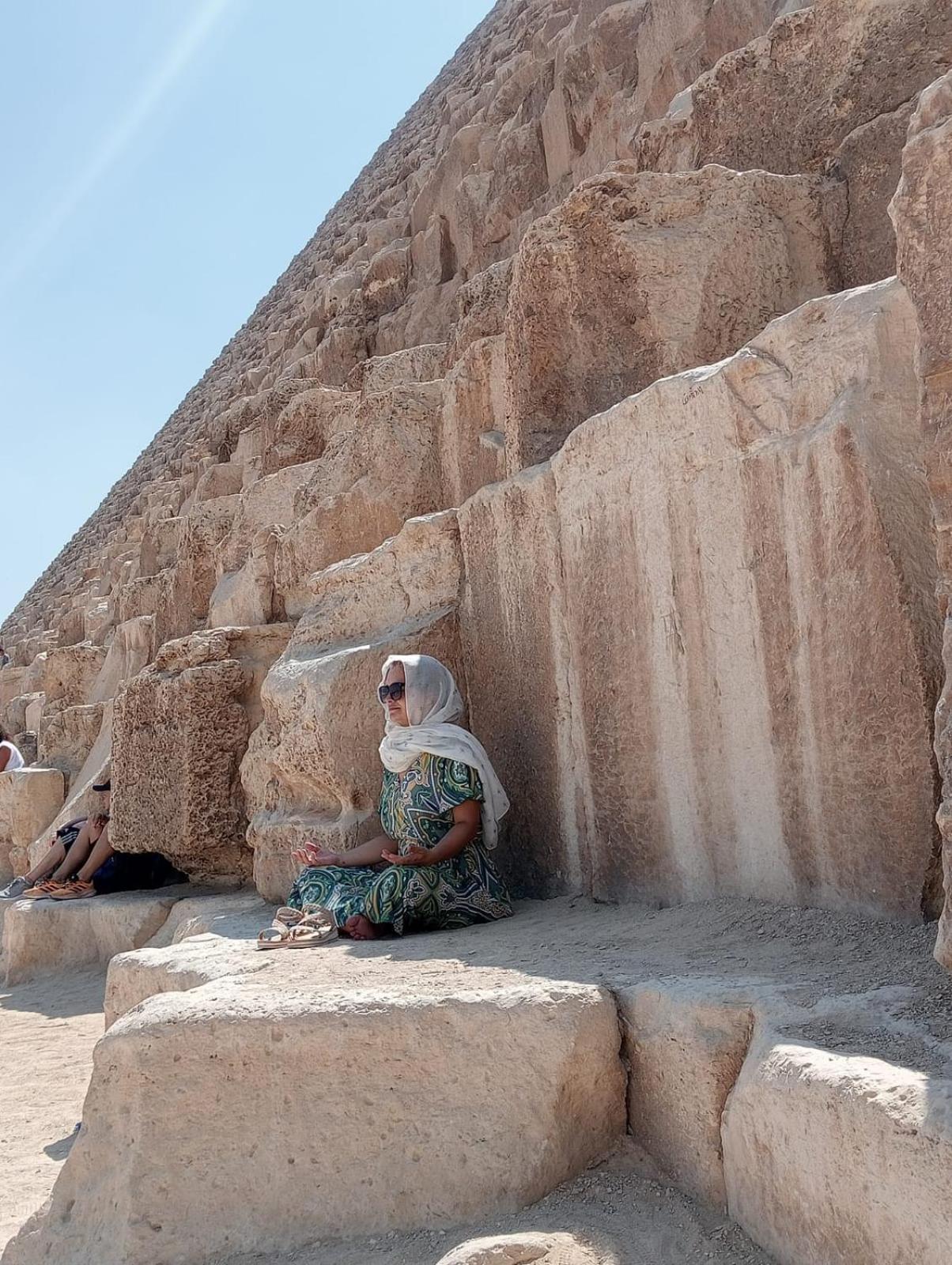Momen Pyramids Inn Kafrat al Jabal Екстер'єр фото